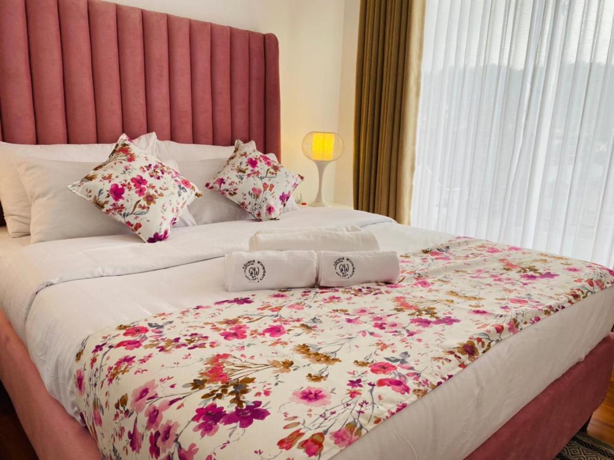 Grand Winterberry - Lake View Luxury Residence 努沃勒埃利耶 外观 照片