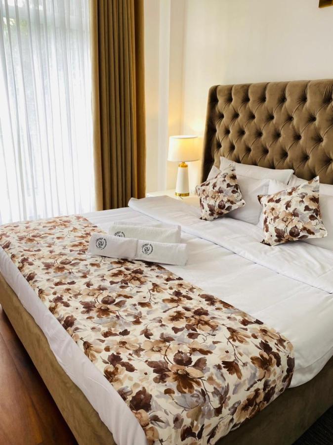 Grand Winterberry - Lake View Luxury Residence 努沃勒埃利耶 外观 照片